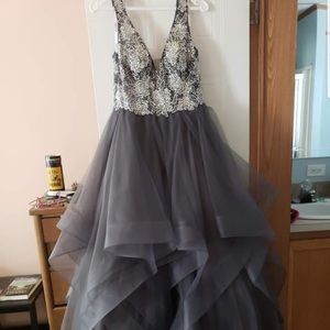 Beautiful Size 12 Blush prom dress